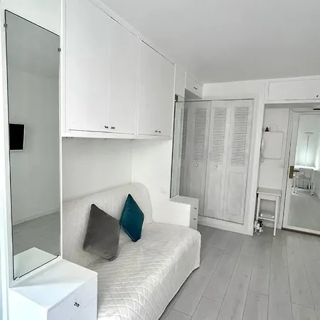 Apartamento Le Longchamp 16 Eme, New And Perfectly Located París