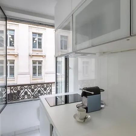 Apartamento Le Longchamp 16 Eme, New And Perfectly Located París